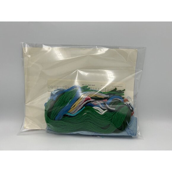 The Creative Circle Childs Prayer Embroidery Kit No. 0302 - Picture 5 of 5